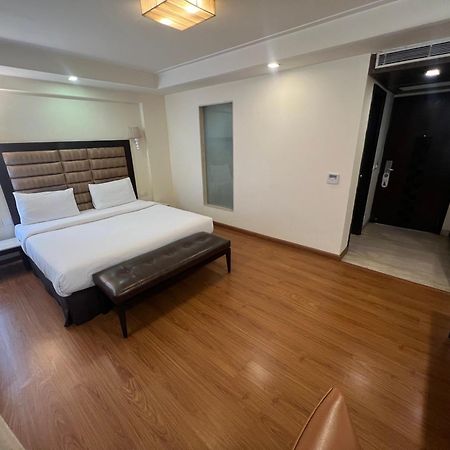 Madhuban Hotel , New Delhi Bagian luar foto