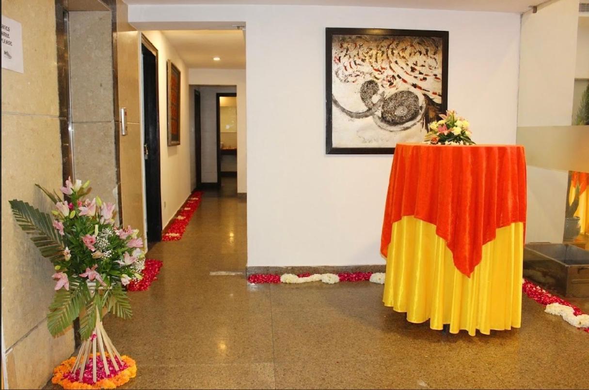 Madhuban Hotel , New Delhi Bagian luar foto